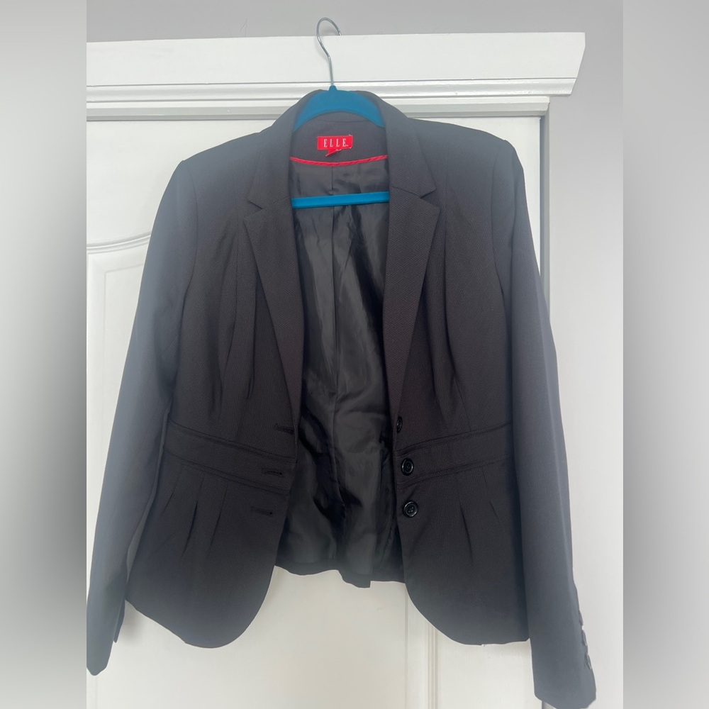 Elle Elegant Black Jacket